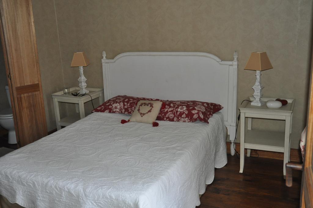 Moulin De Morance Bed & Breakfast Ecommoy Bagian luar foto