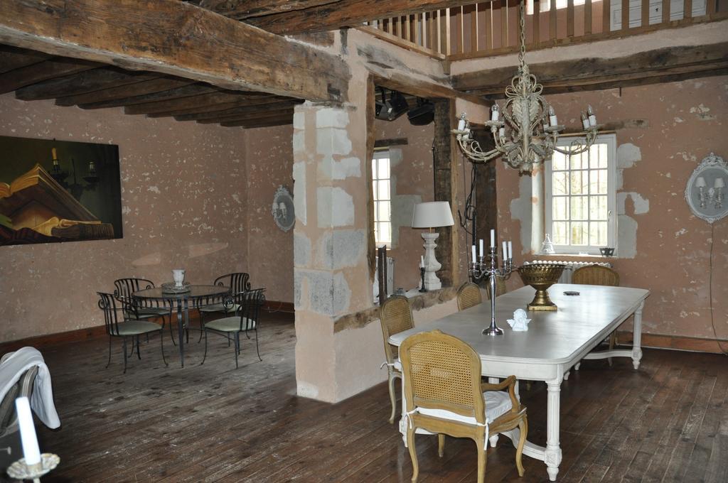 Moulin De Morance Bed & Breakfast Ecommoy Bagian luar foto